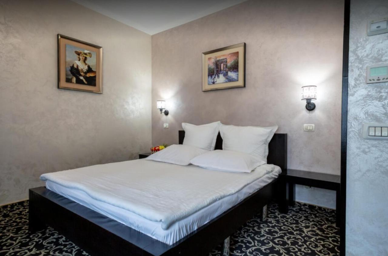 Pensiune Turistica Tosca Bacău Zewnętrze zdjęcie