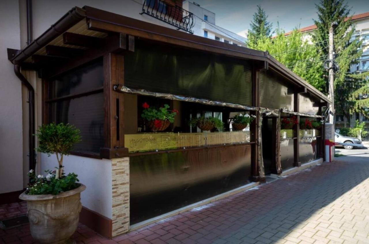 Pensiune Turistica Tosca Bacău Zewnętrze zdjęcie